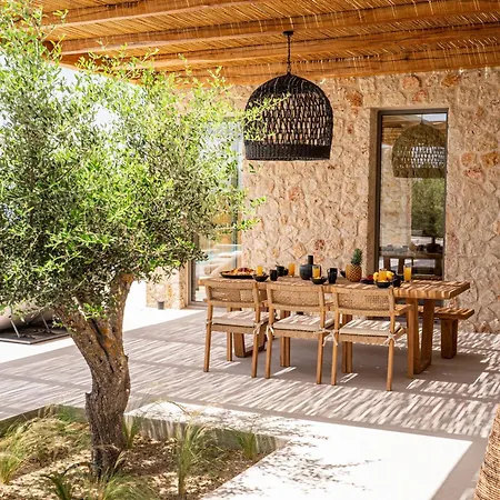 Villa Lithos Art - Utopia *